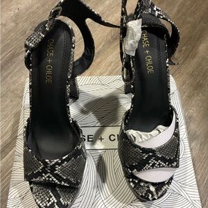Chase + Chloe Snake Print Platform Heels Womens Size 8.5 Ankle Strap Pumps